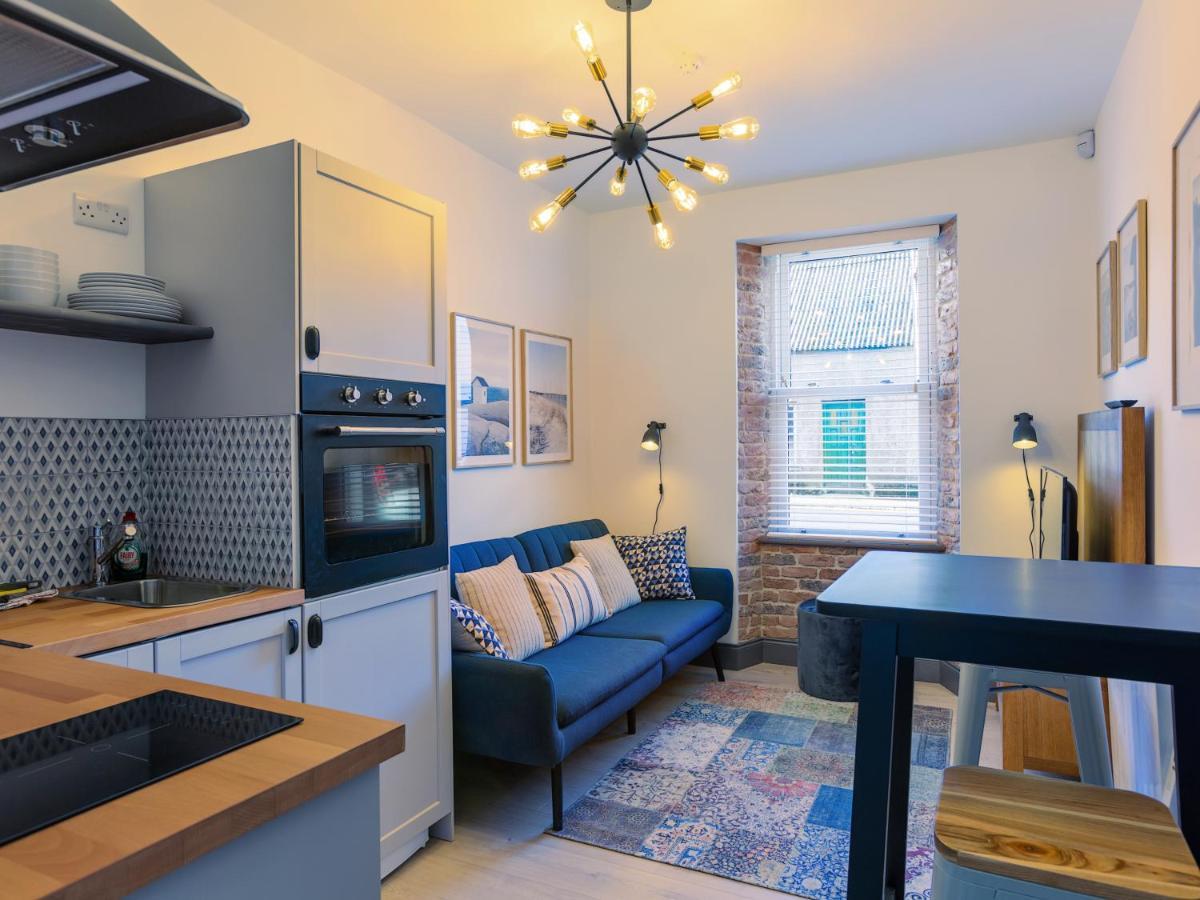 Macs Townhouse Dungarvan Дангарван Экстерьер фото