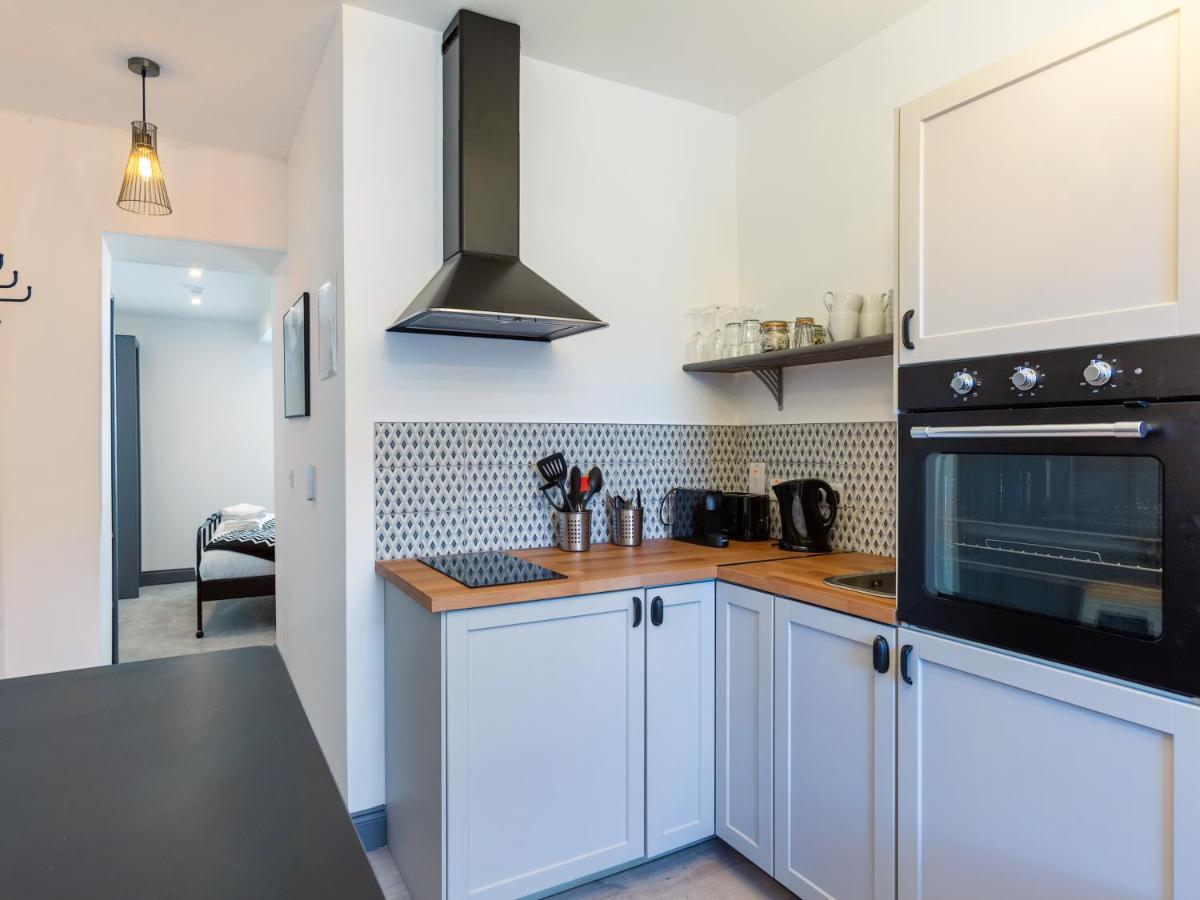 Macs Townhouse Dungarvan Дангарван Экстерьер фото