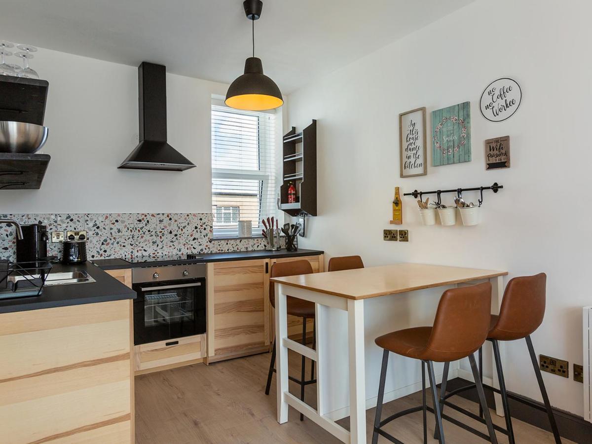 Macs Townhouse Dungarvan Дангарван Экстерьер фото